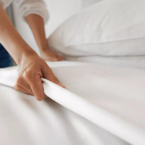 King Size Bedding Set | 4 Piece Bed Sheet Set | Easy Fit Deep Pockets Elastic Sheet with Flat Sheet & Pillowcases| Extra Soft & Wrinkle Free Sheets | Shrinkage & Fade Resistant [White]