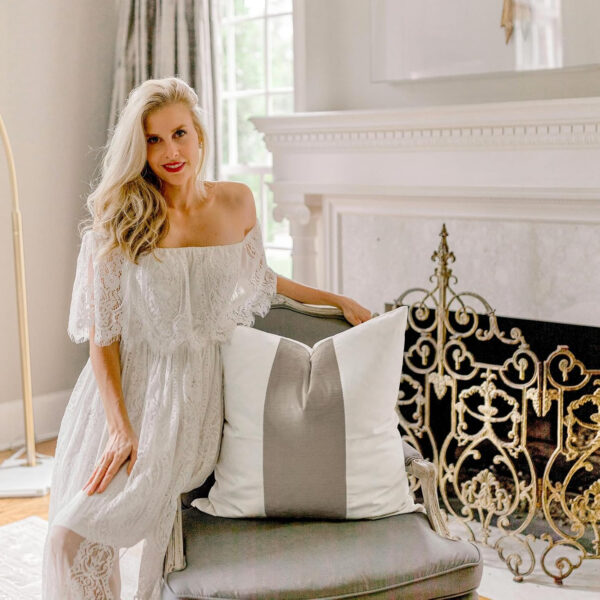 6888af6b9632c2b4a24242ce8b252a24ebb1d9c22b562bc87e533.jpg EVERGRACE x Kinsey Walsh Signature Velvet Panel Cotton Pillow Covers Set of 2, Decorative Pillow Covers 22"x22" for Couch, Square Cushion Cases for Sofa Bedroom Living Room, Blue Topaz
