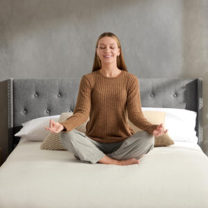 Hearth & Harbor King Bed Frame and Headboard Wingback – Linen Button-Tufted Upholstered King Size Bed Frame, Platform Bed Frame King, Modern Bedframe, Box Spring Required, Grey