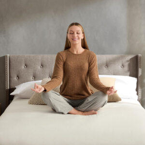 Hearth & Harbor King Bed Frame and Headboard Wingback – Linen Button-Tufted Upholstered King Size Bed Frame, Platform Bed Frame King, Modern Bedframe, Box Spring Required, Grey